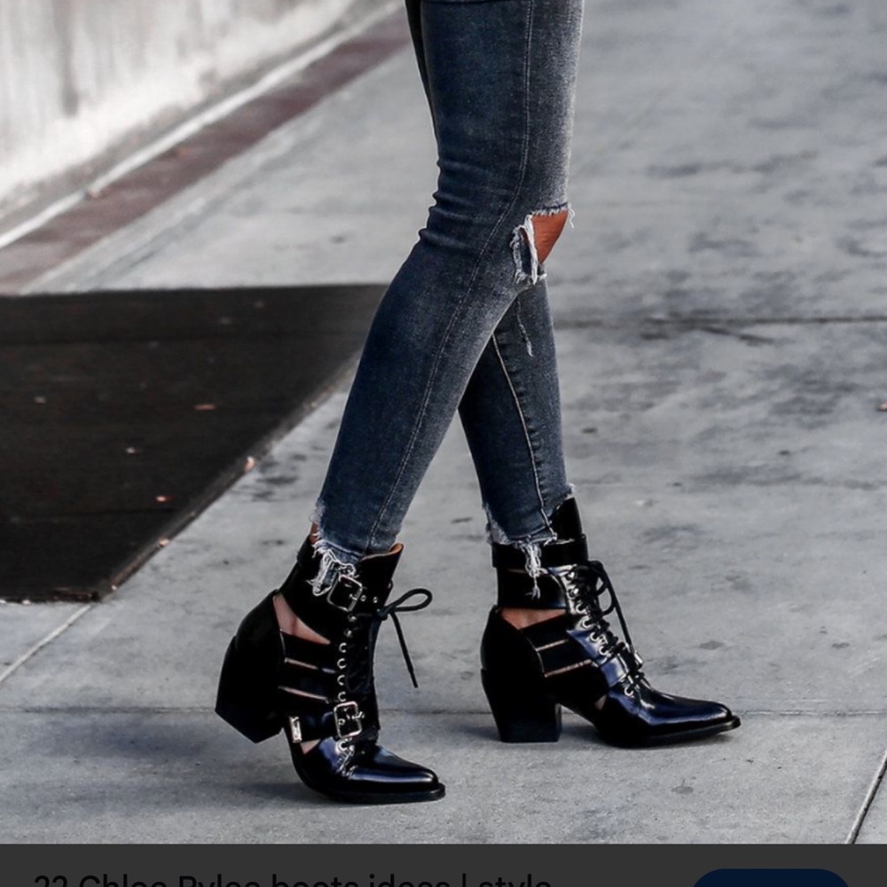 Chloe black boot